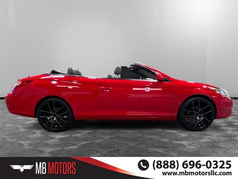 Used 2004 Toyota Solara SLE image 2