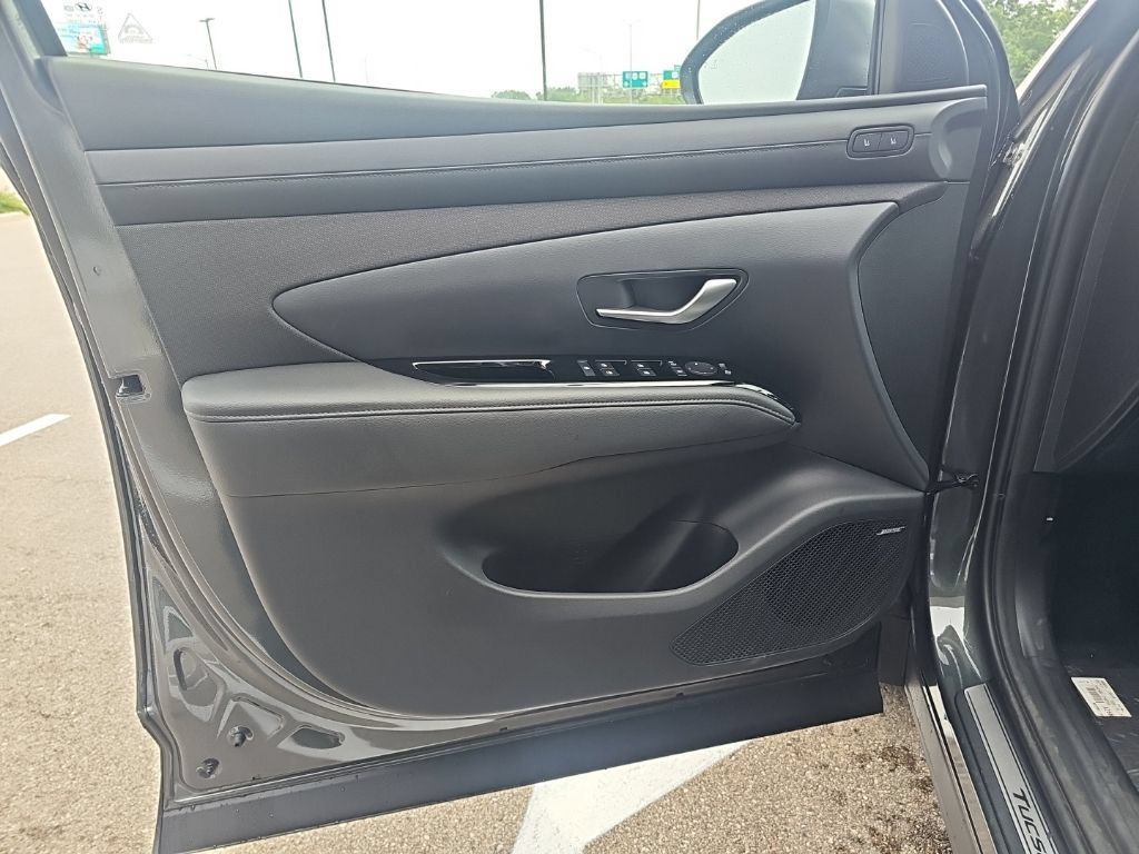 New 2026 Hyundai Tucson Limited AWD/4WD image 10