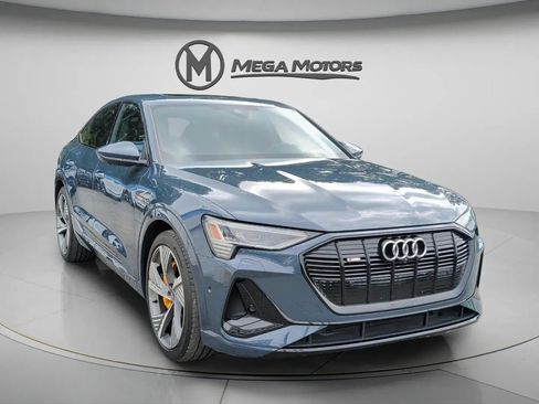 Used 2022 Audi e-tron Prestige w/ Prestige Package AWD/4WD image 11