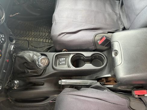 Used 2012 Jeep Wrangler Sport image 18