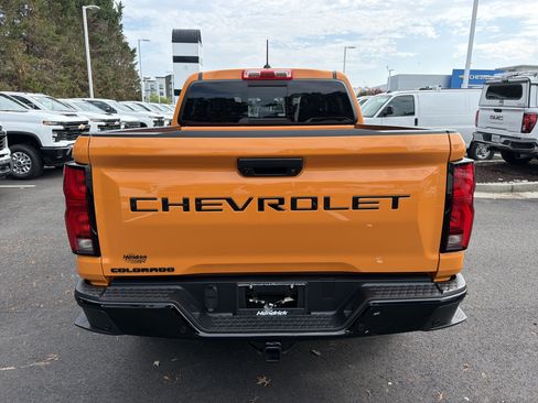 Used 2026 Chevrolet Colorado Z71 AWD/4WD image 9