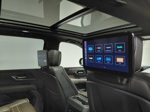 Used 2025 GMC Yukon XL Denali Ultimate w/ LPO, Floor Liner Package image 51