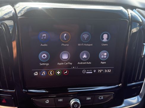 Used 2023 Chevrolet Traverse LT AWD/4WD image 17