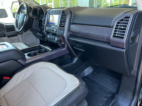 Used 2021 Ford F350 Limited image 16