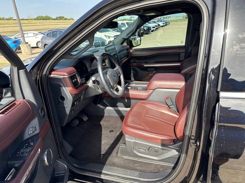 Used 2023 Ford Expedition Limited RWD image 20