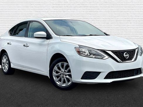 Used 2019 Nissan Sentra SV FWD image 3