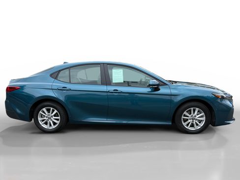 Used 2026 Toyota Camry LE FWD image 6