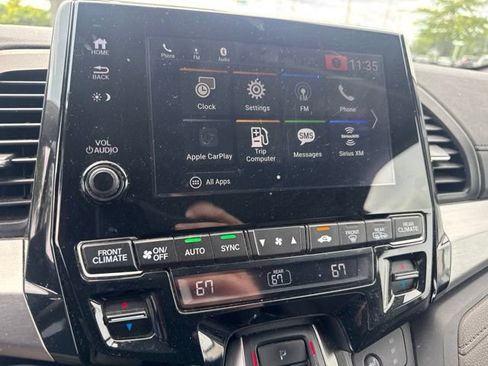 Used 2019 Honda Odyssey EX-L image 18