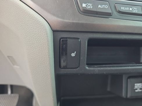Used 2021 Honda Pilot EX image 20