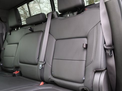 Certified 2020 Chevrolet Silverado 1500 RST image 30