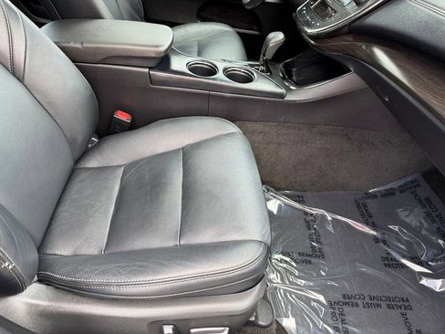 Used 2016 Toyota Avalon XLE Plus FWD image 30