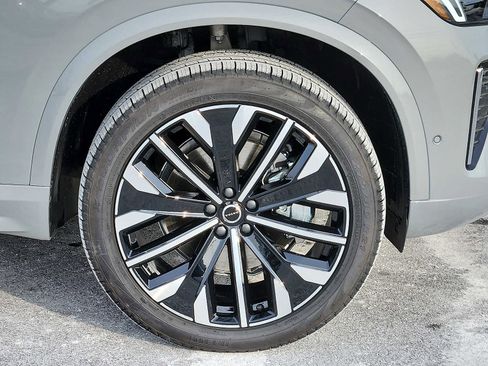 Used 2026 Volvo XC90 B6 Plus w/ Protection Package image 8