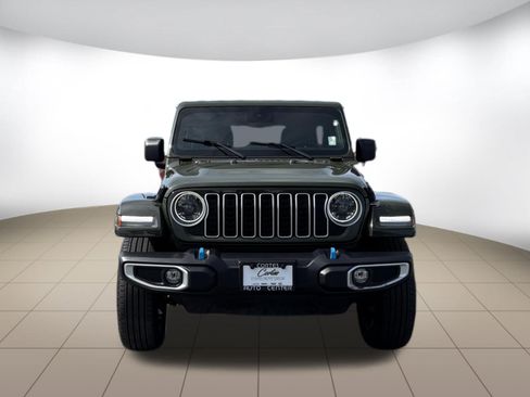 Used 2024 Jeep Wrangler Unlimited Sahara AWD/4WD image 2