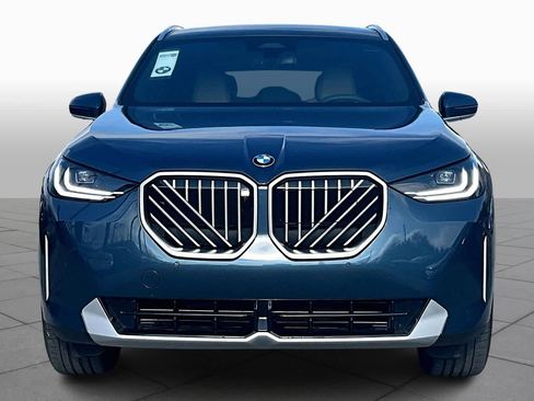 Used 2026 BMW X3 xDrive30i w/ Premium Package AWD/4WD image 3