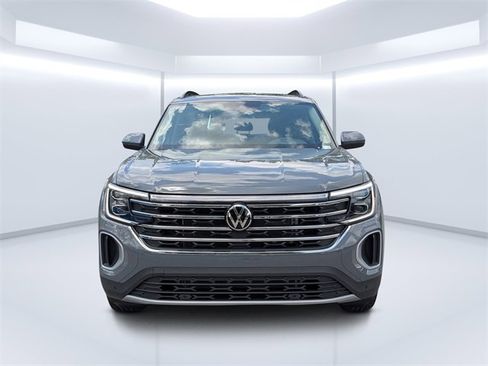 New 2026 Volkswagen Atlas SEL image 8