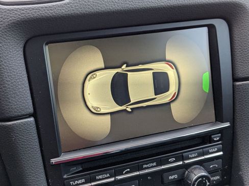 Used 2016 Porsche Cayman image 18