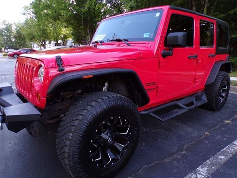 Used 2013 Jeep Wrangler Unlimited Sport AWD/4WD image 5