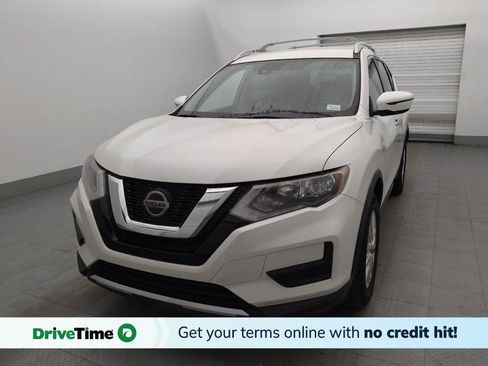 Used 2020 Nissan Rogue SV FWD image 1