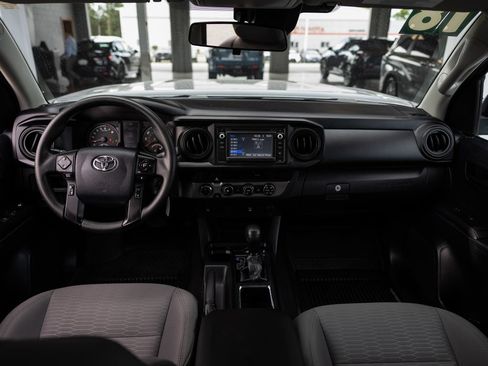 Used 2018 Toyota Tacoma SR w/ SR Convenience Package AWD/4WD image 17