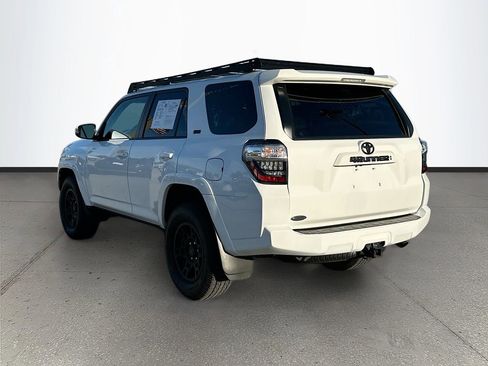 Used 2022 Toyota 4Runner SR5 Premium image 5