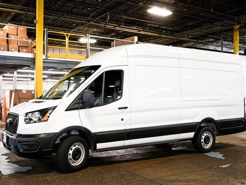 Used 2025 Ford Transit 250 148 High Roof Extended w/ Load Area Protection Package RWD image 5