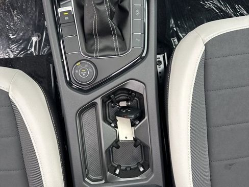 New 2026 Volkswagen Taos SE image 26