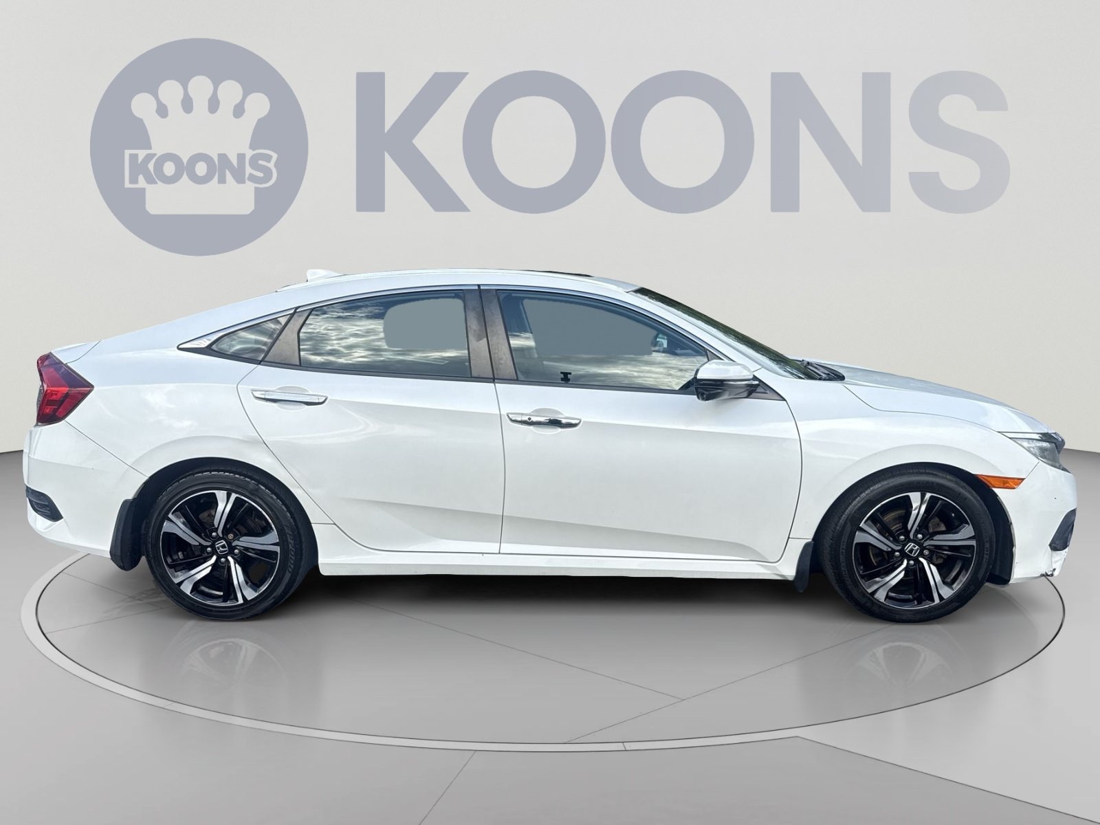 Used 2017 Honda Civic Touring image 12