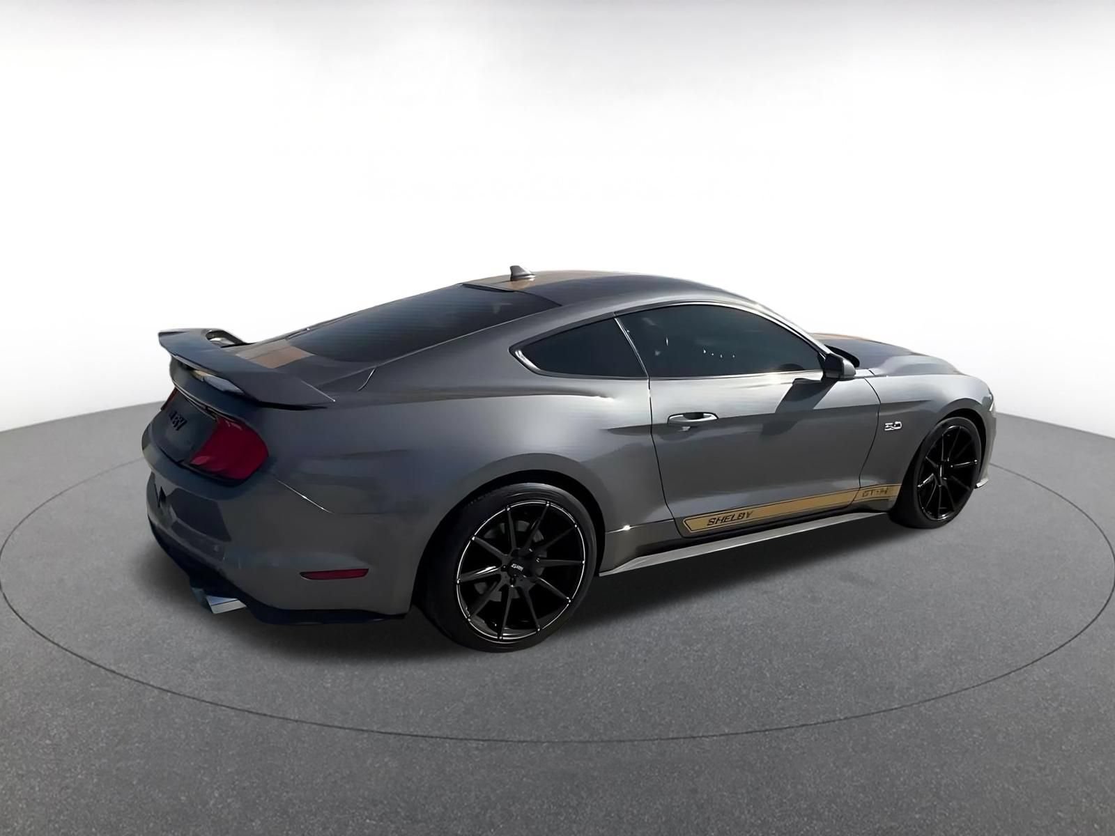 Used 2022 Ford Mustang GT Premium w/ GT Performance Package RWD image 14