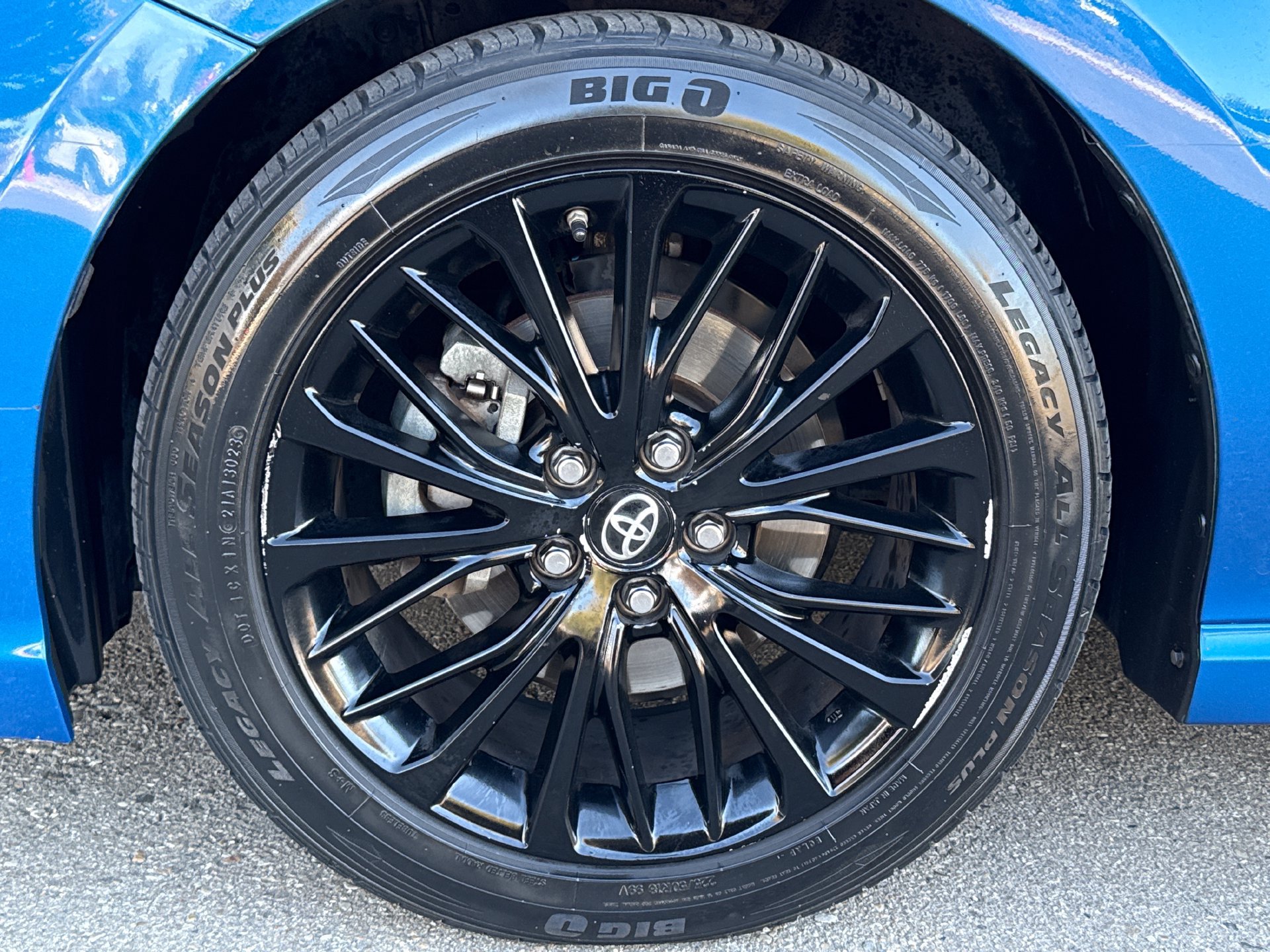 Used 2018 Toyota Camry SE FWD image 18