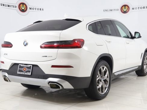 Used 2022 BMW X4 xDrive30i w/ Convenience Package image 3