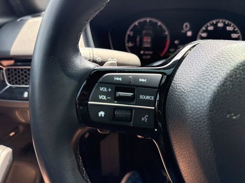 Certified 2025 Honda Civic Sport image 30