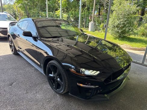 Used 2022 Ford Mustang GT w/ Black Accent Package RWD image 2