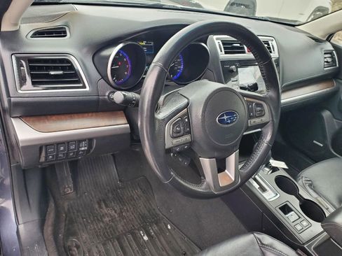 Used 2017 Subaru Outback 2.5i Limited image 11
