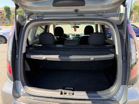 Used 2016 Kia Soul + FWD image 19