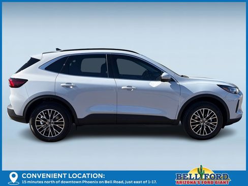 New 2026 Ford Escape SE w/ PHEV Premium Package FWD image 7