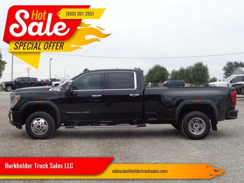 Used 2020 GMC Sierra 3500 Denali w/ Denali Ultimate Package image 1