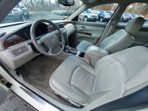 Used 2009 Buick LaCrosse CXL w/ Driver Confidence Package image 7