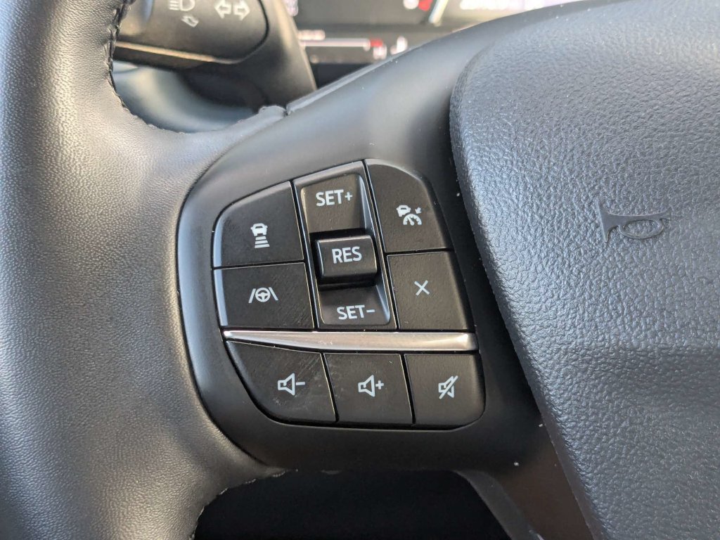 Used 2024 Ford Maverick Lariat w/ FX4 Off-Road Package AWD/4WD image 32