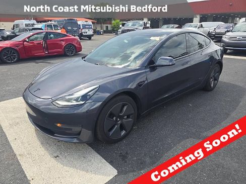 Used 2021 Tesla Model 3 Standard Range Plus RWD image 1