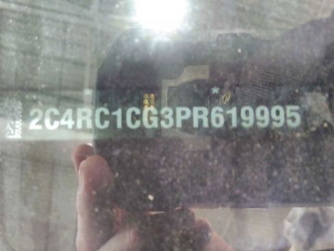 Used 2023 Chrysler Voyager LX FWD image 3