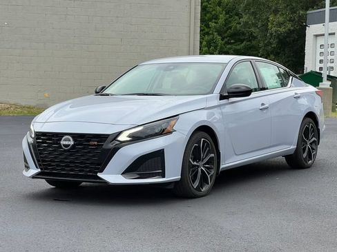 New 2026 Nissan Altima 2.5 SR AWD/4WD image 37