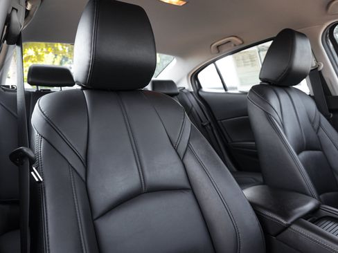 Used 2017 MAZDA MAZDA3 Touring FWD image 35