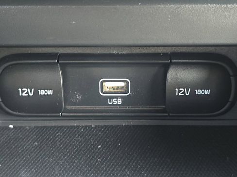 Used 2021 Kia Soul LX image 19