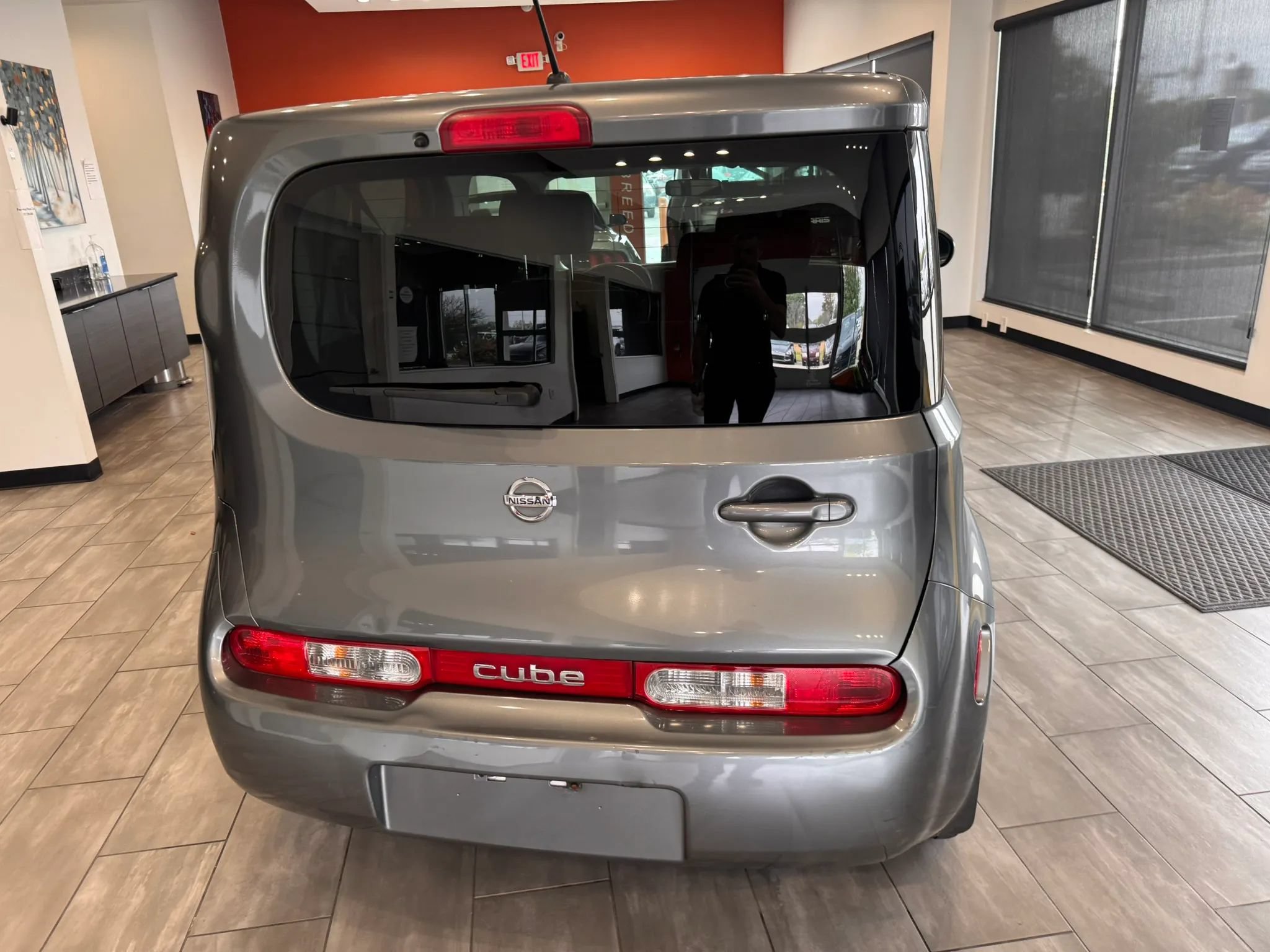 Used 2012 Nissan Cube 1.8 S w/ Interior Designer Pkg FWD image 12