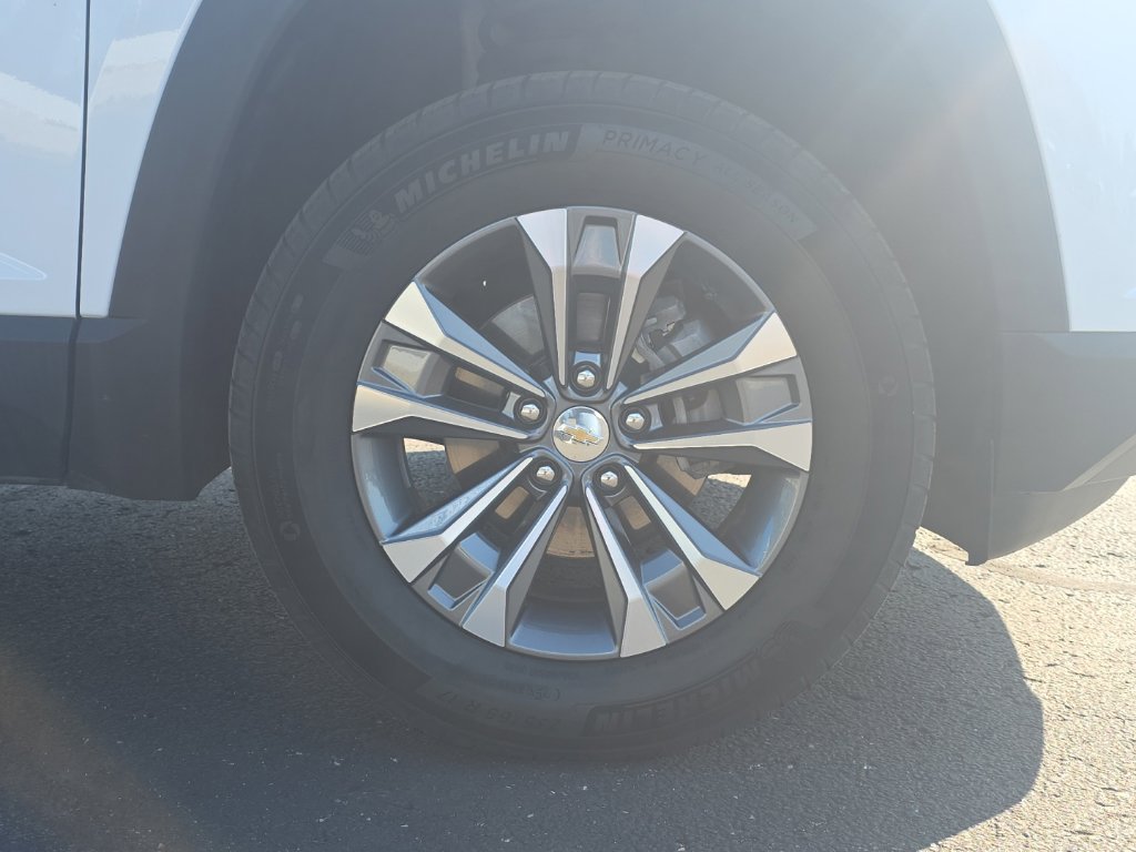 Used 2026 Chevrolet Equinox LT AWD/4WD image 15