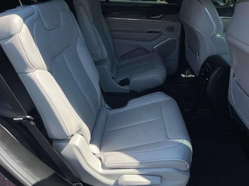 Used 2023 Jeep Grand Cherokee L Overland w/ Advanced Protech Group III AWD/4WD image 23