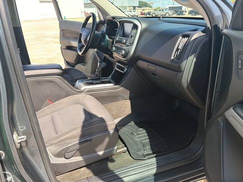 Used 2015 Chevrolet Colorado LT w/ LT Convenience Package RWD image 18