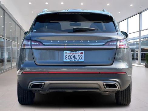 Certified 2021 Lincoln Nautilus FWD w/ Equipment Group 101A image 5