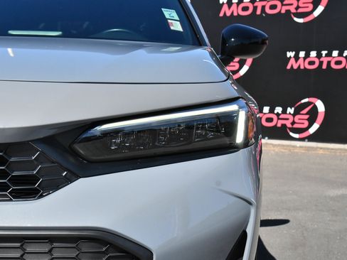 Used 2025 Honda Civic Sport image 11