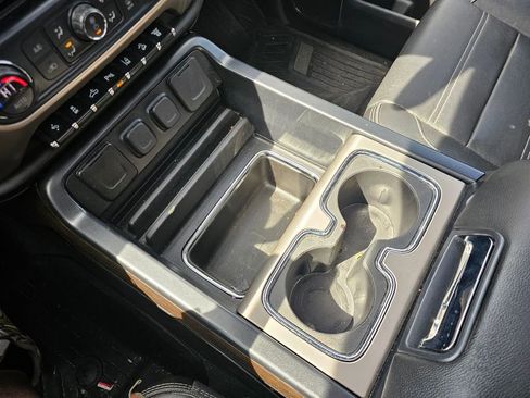 Used 2019 GMC Sierra 3500 Denali w/ Duramax Plus Package AWD/4WD image 18